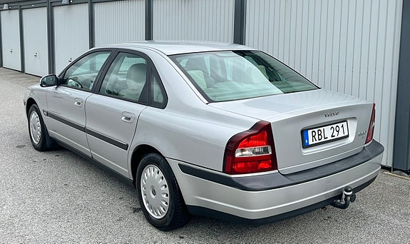 Volvo S80 3 of 10