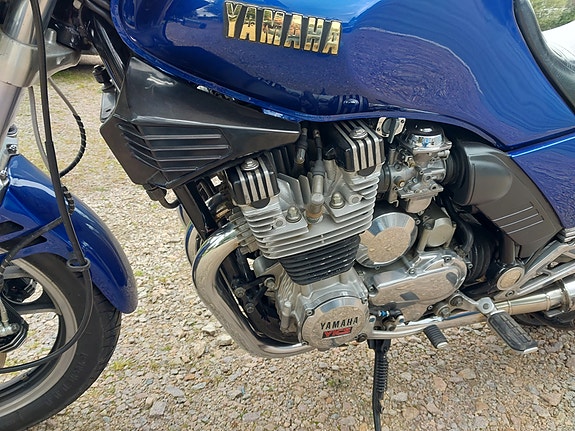 Yamaha XJ900 5 of 6