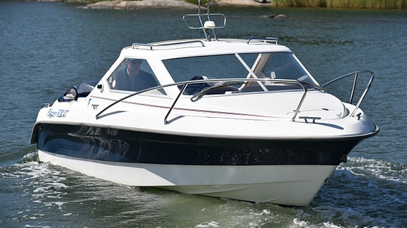Flipper 630 HT -2004. Yamaha F150 HK -2006. 395 timmar. HÖST 3 of 12