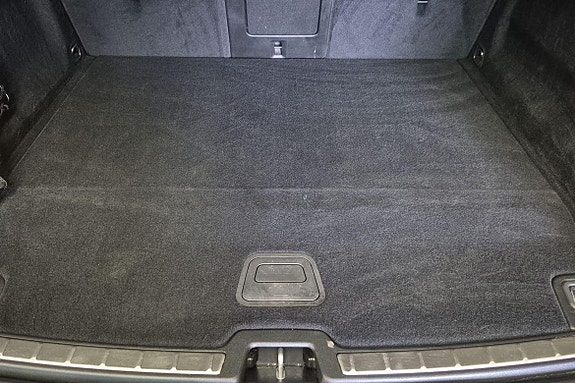 Volvo XC60 12 of 23