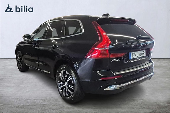 Volvo XC60 2 of 23