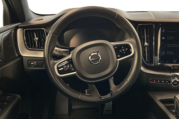 Volvo XC60 11 of 30