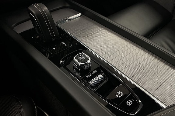 Volvo XC60 28 of 30