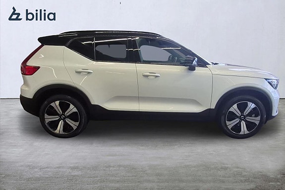 Volvo XC40 18 of 23