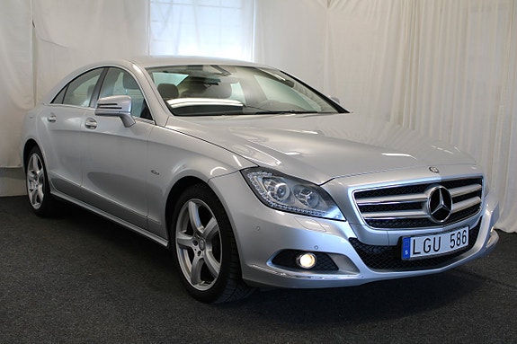 Mercedes-Benz CLS350 2 of 27