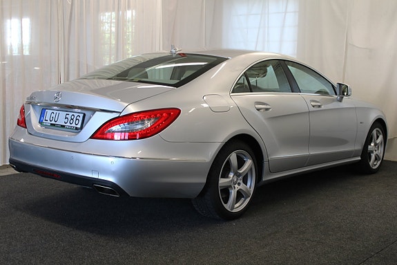 Mercedes-Benz CLS350 6 of 27
