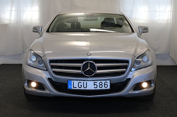 Mercedes-Benz CLS350 4 of 27