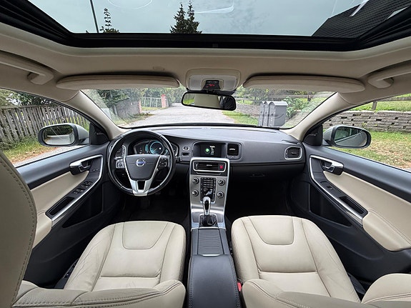 Volvo V60 6 of 11