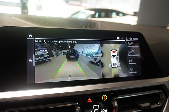 BMW 330i 13 of 18