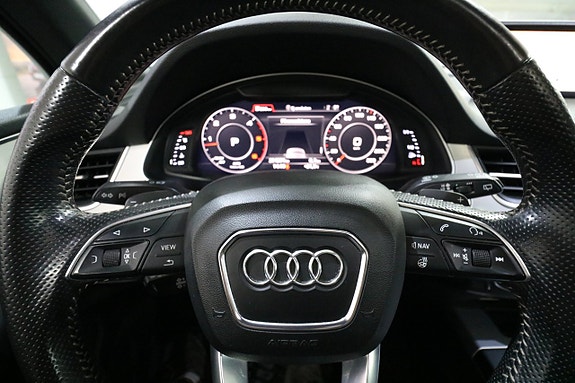 Audi Q7 21 of 30