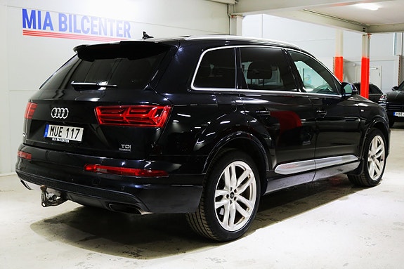 Audi Q7 6 of 30