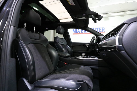 Audi Q7 14 of 30