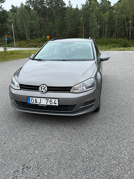 Volkswagen Golf VII 2 of 4