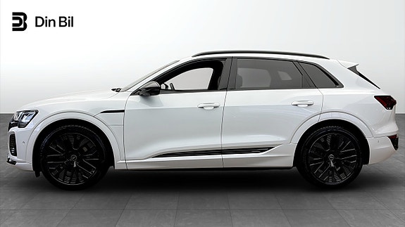 Audi Q8 e-tron 2 of 13
