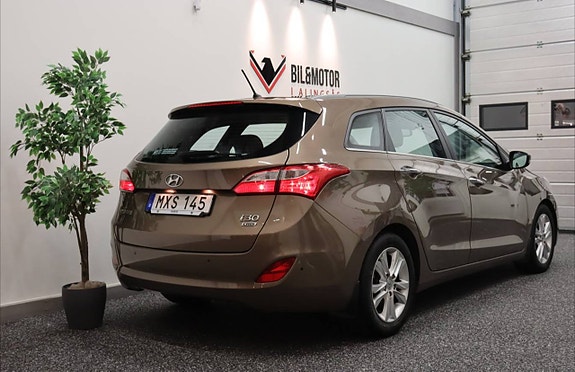 Hyundai i30 4 of 14
