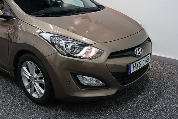Hyundai i30 3 of 14
