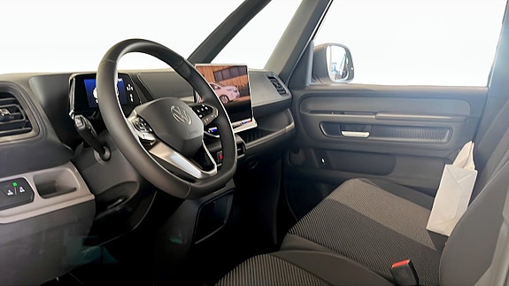 Volkswagen ID. Buzz 7 of 16