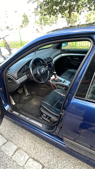 BMW 528i 5 of 9