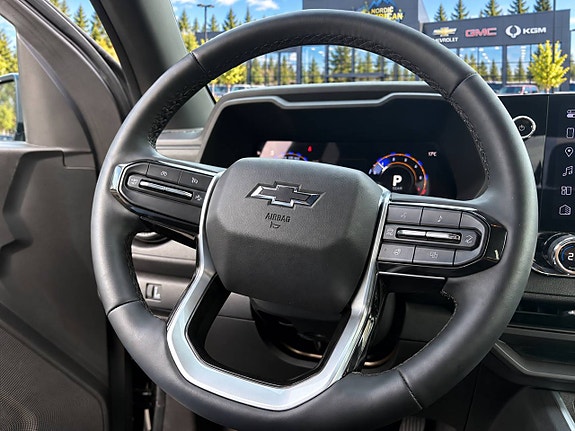 Chevrolet Colorado 12 of 16