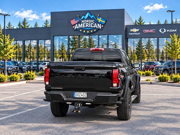 Chevrolet Colorado 6 of 16