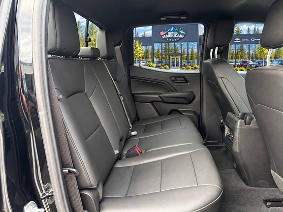 Chevrolet Colorado 10 of 16