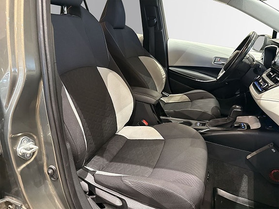 Toyota Corolla 7 of 11