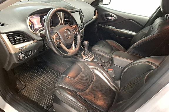 Jeep Cherokee 5 of 10