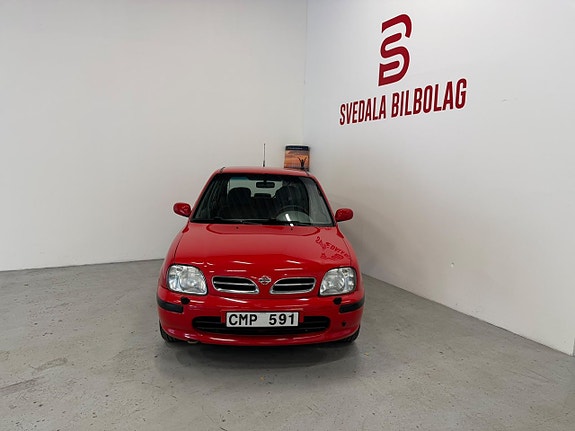 Nissan Micra 2 of 10