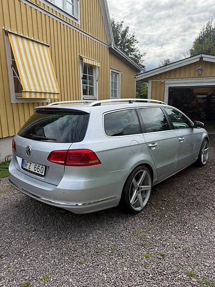 Volkswagen Passat 3 of 5