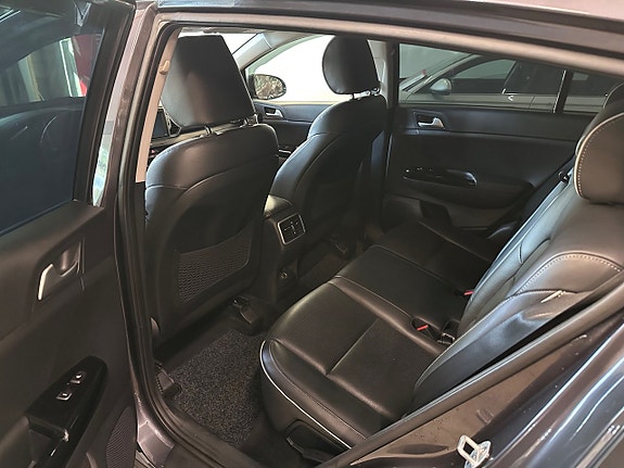 Kia Sportage 9 of 18