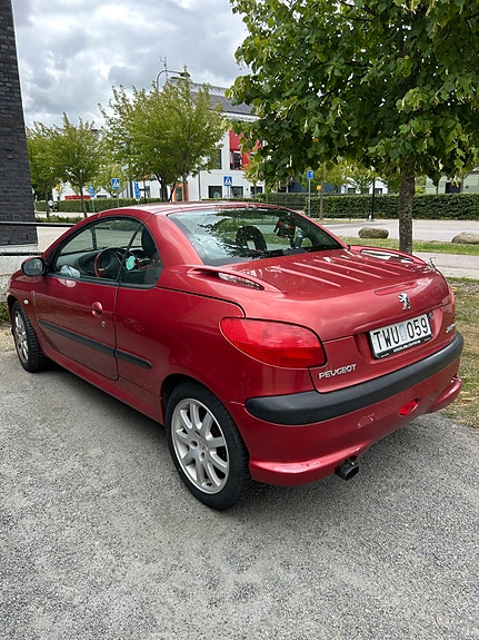 Peugeot 206 CC 2 of 4