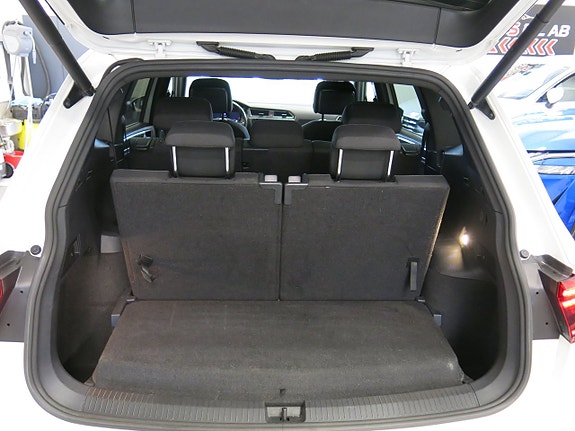 Volkswagen Tiguan Allspace 18 of 30