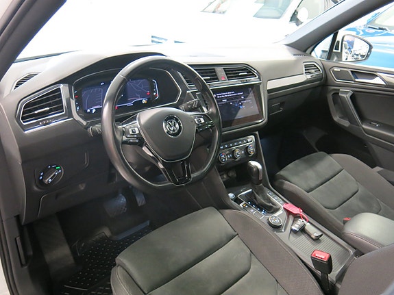 Volkswagen Tiguan Allspace 12 of 30