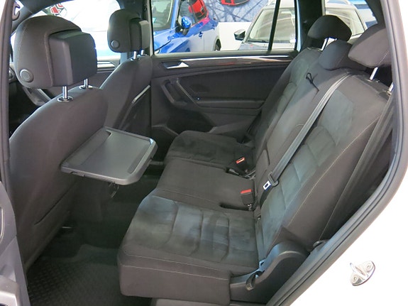 Volkswagen Tiguan Allspace 17 of 30