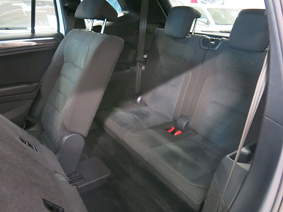 Volkswagen Tiguan Allspace 21 of 30