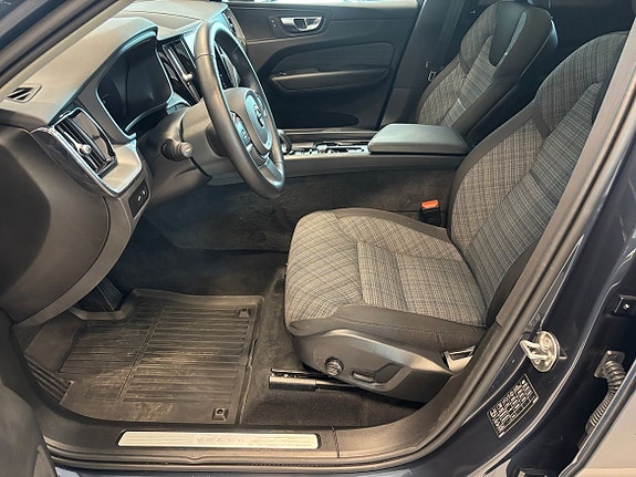 Volvo XC60 5 of 13