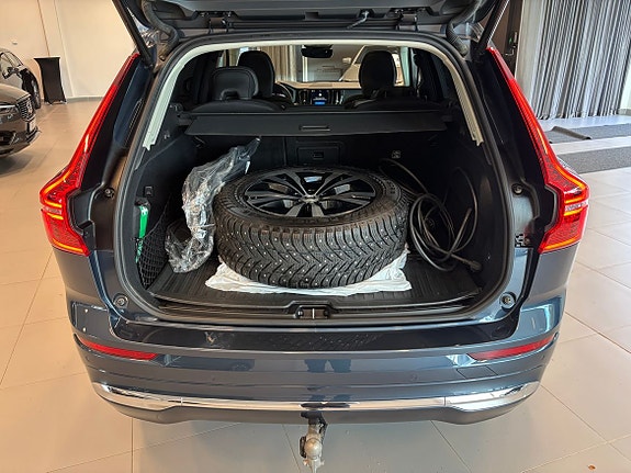 Volvo XC60 11 of 13