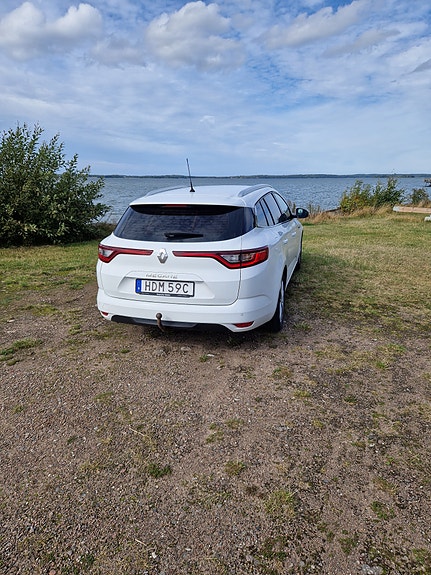 Renault Megane IV 3 of 5