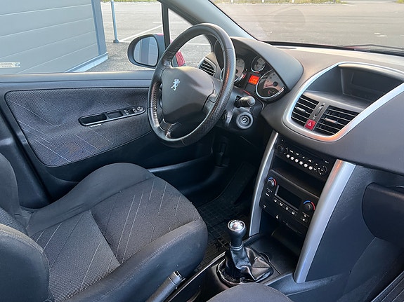 Peugeot 207 5 of 7