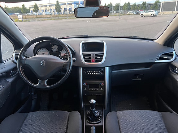 Peugeot 207 6 of 7