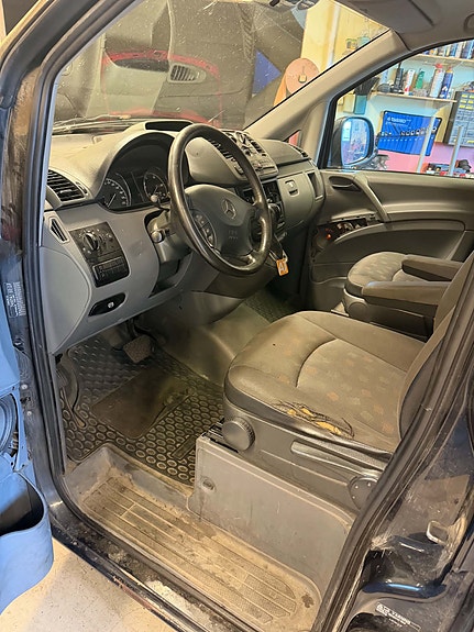 Mercedes-Benz Vito 120 3 of 5
