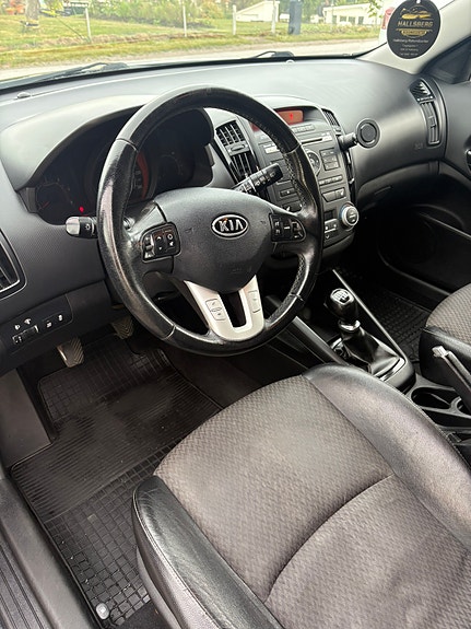 Kia Ceed 7 of 8