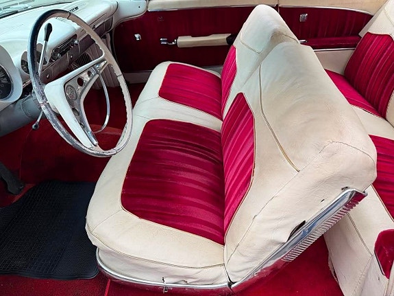 Chevrolet Impala 18 of 28