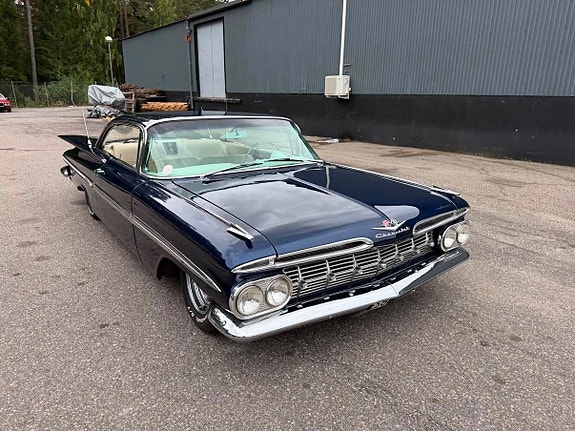 Chevrolet Impala 10 of 28