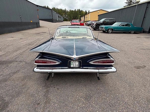 Chevrolet Impala 15 of 28