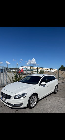 Volvo V60 17 of 17
