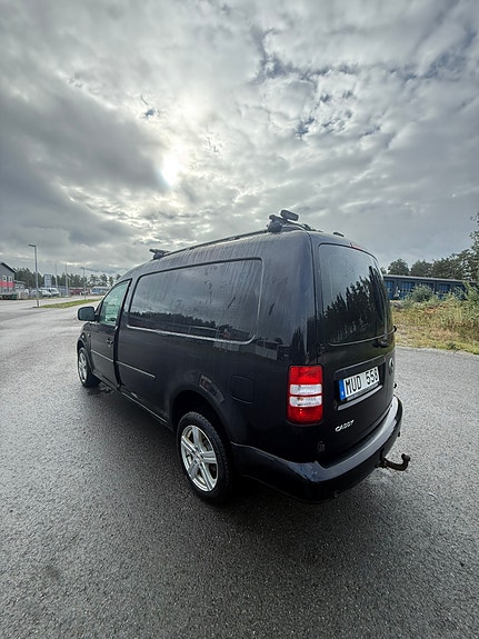 Volkswagen Caddy Maxi 3 of 7