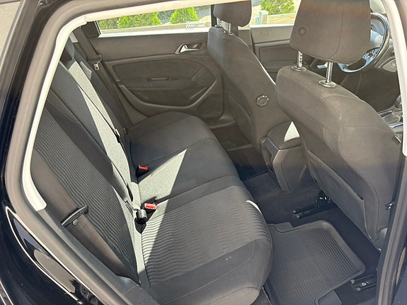 Peugeot 308 SW 6 of 13
