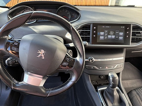 Peugeot 308 SW 4 of 13