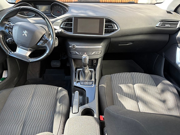 Peugeot 308 SW 5 of 13